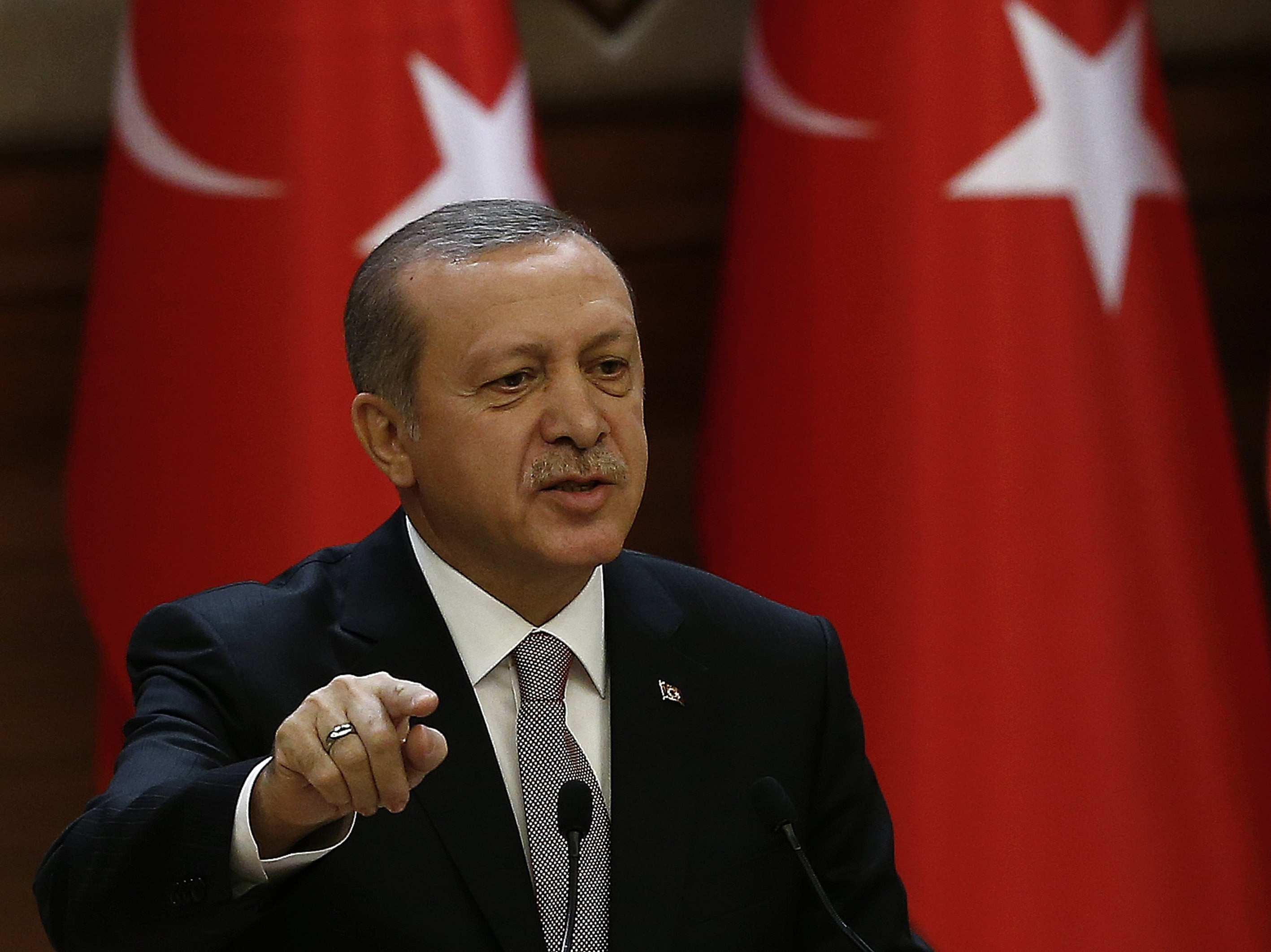 Erdogan, gata sa isi retraga toate angajamentele de a nu aplica pedeapsa cu moartea. "Exista in SUA? In Rusia? In China?"