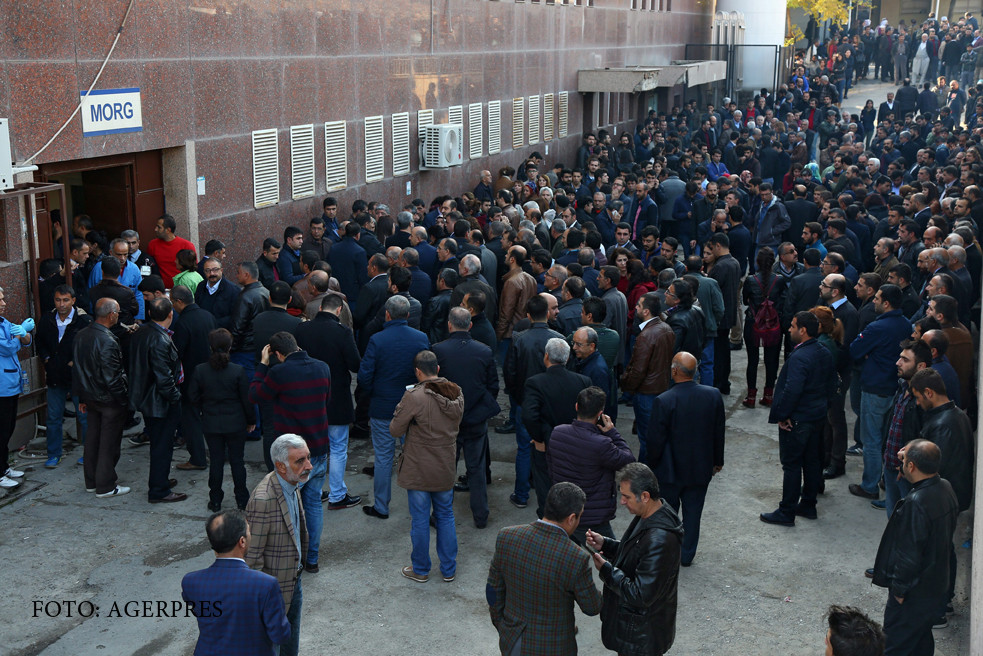 Atentat cu 4 morti, intr-un oras din Turcia. Autoritatile dau vina pe PKK, desi tinta a fost un avocat kurd