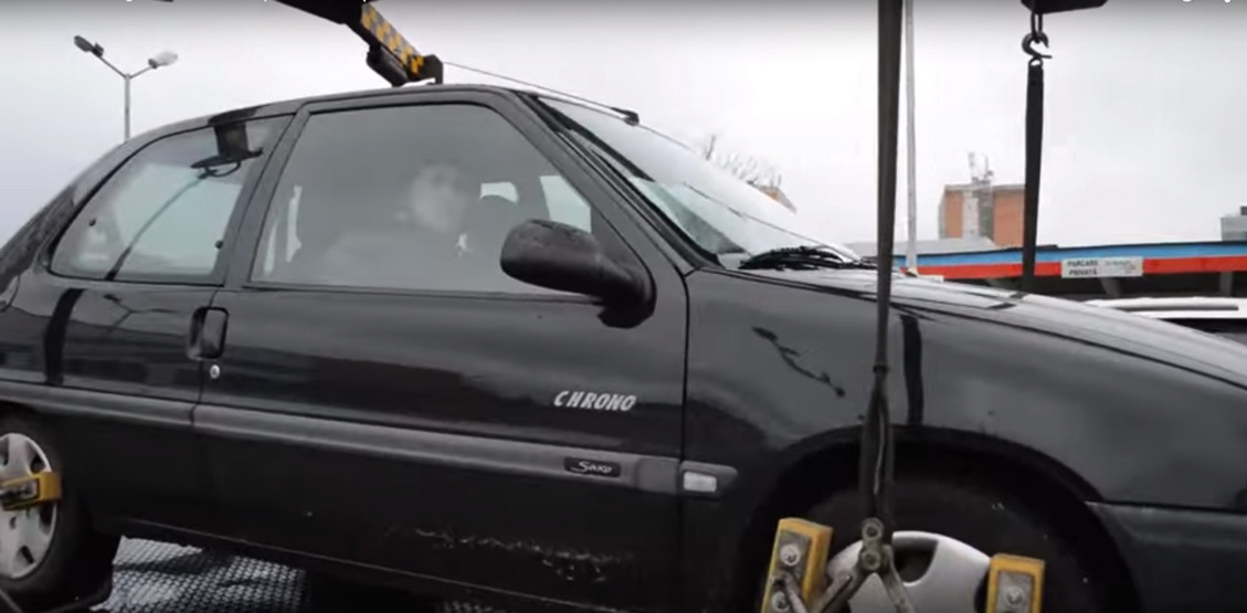 Patronul unei firme de ridicari auto, retinut la Timisoara. Totul a pornit de la o masina luata pe sus cu tot cu sofer