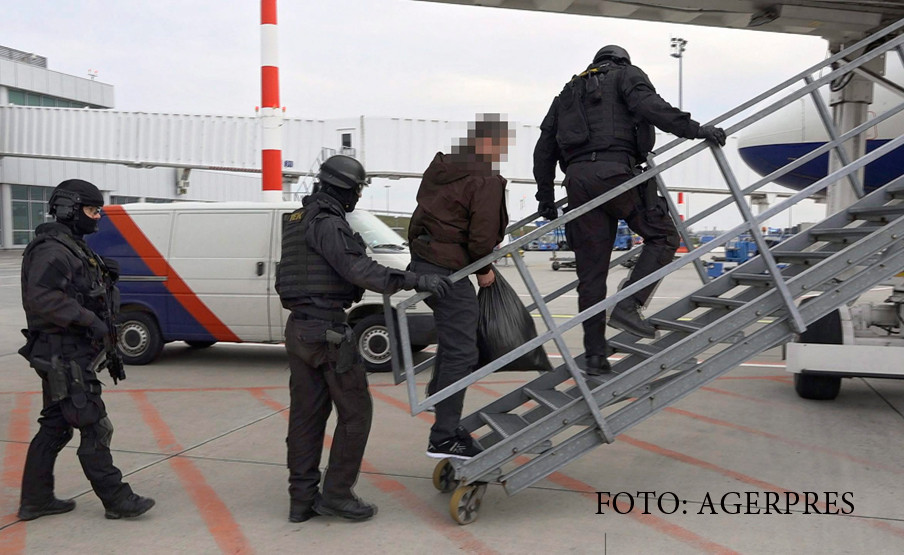 Doi extremisti islamici, arestati in vreme ce se indreptau spre Bucuresti. Cine sunt de fapt Suleiman si Abu Izzadin