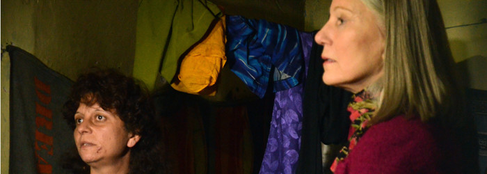 Mama unei vedete de la Hollywood a schimbat legea in Romania. Tichetele care ii tin pe copii la scoala