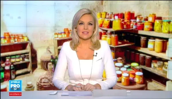 Daruri din camara pentru familiile sarmane. Campaniile incepute in prag de Sarbatori de tinerii din Maramures si Alba