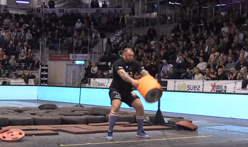 Cel mai puternic om din lume loveste din nou. Celebrul The Mountain din GoT a stabilit un nou record