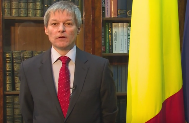 Premierul Ciolos, mesaj de 1 Decembrie: "Nevoia de a fi impreuna ramane un tel pentru romanii din intreaga lume"