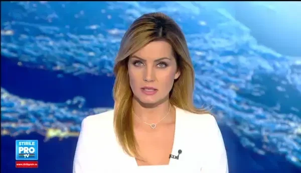 Batrani din Tulcea, ramasi in frig si cu casele pline de apa, dupa 5 zile de ploi torentiale. Pe cine dau vina oamenii