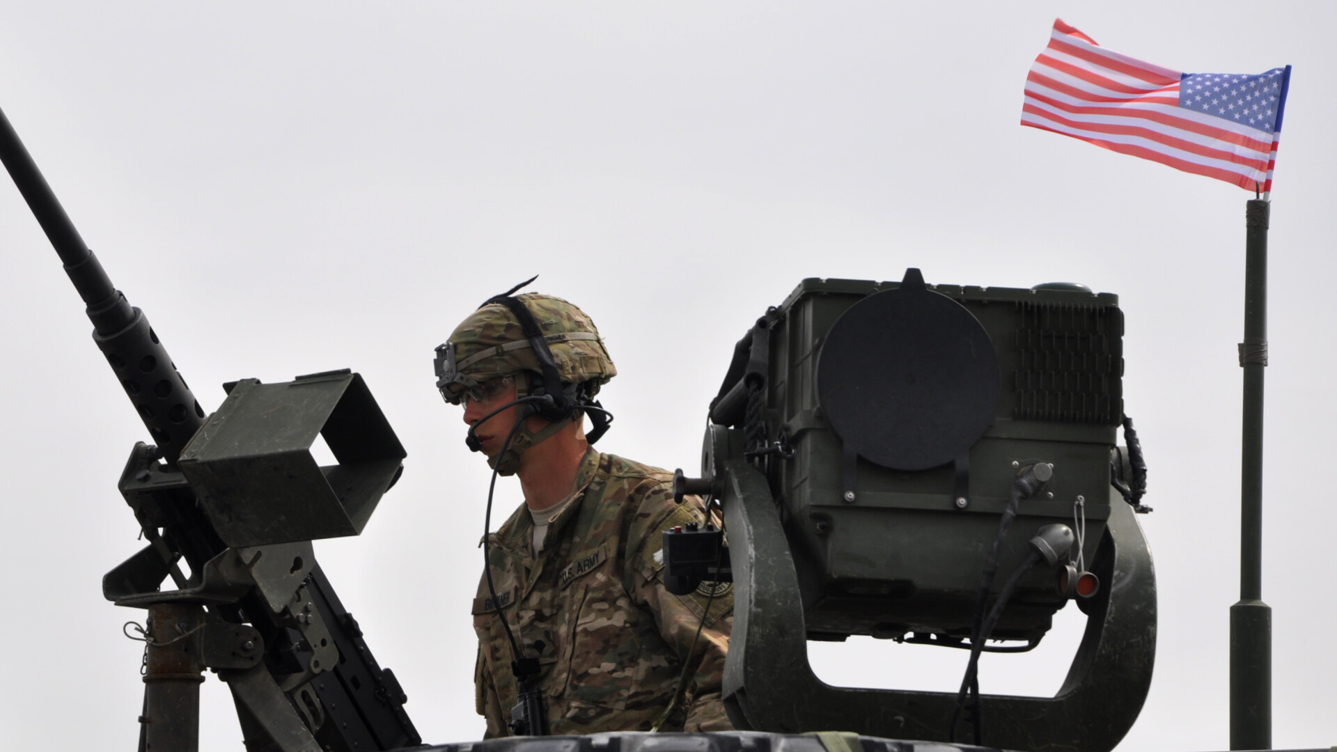 De 1 Decembrie, SUA aduce 70 de piese de echipament militar in Romania. Ce spun oficialii americani despre aceasta mutare