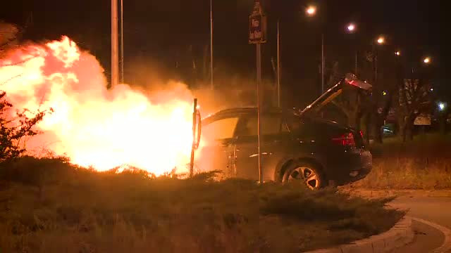 Panica la Ambasada Americii din Bucuresti. O masina de lux a luat foc, iar jandarmii au sarit imediat sa vada ce se intampla