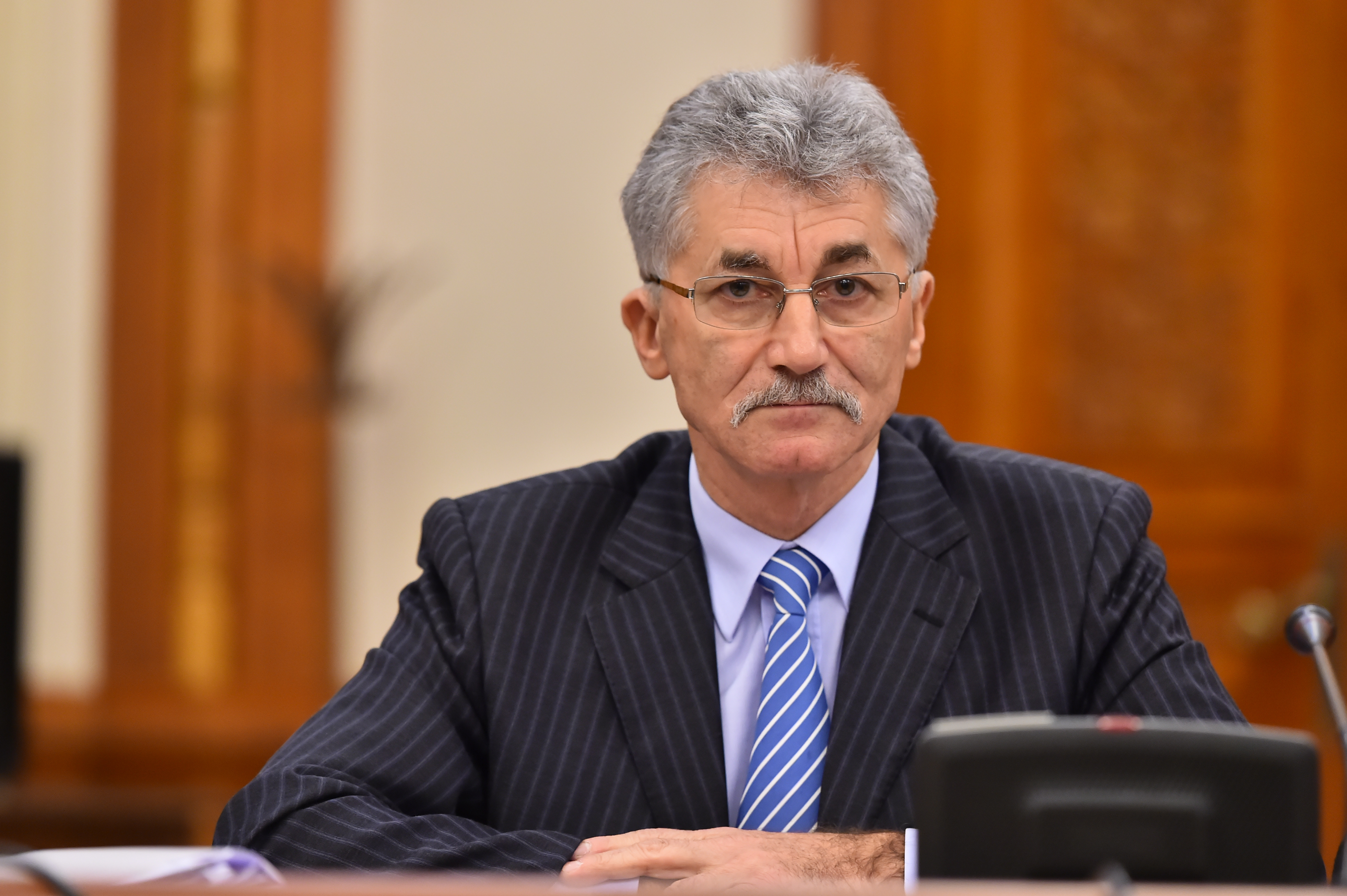 Aviz favorabil pentru arestarile lui Catalin Teodorescu si Ioan Oltean, deputatul acuzat ca a luat spaga in biserica