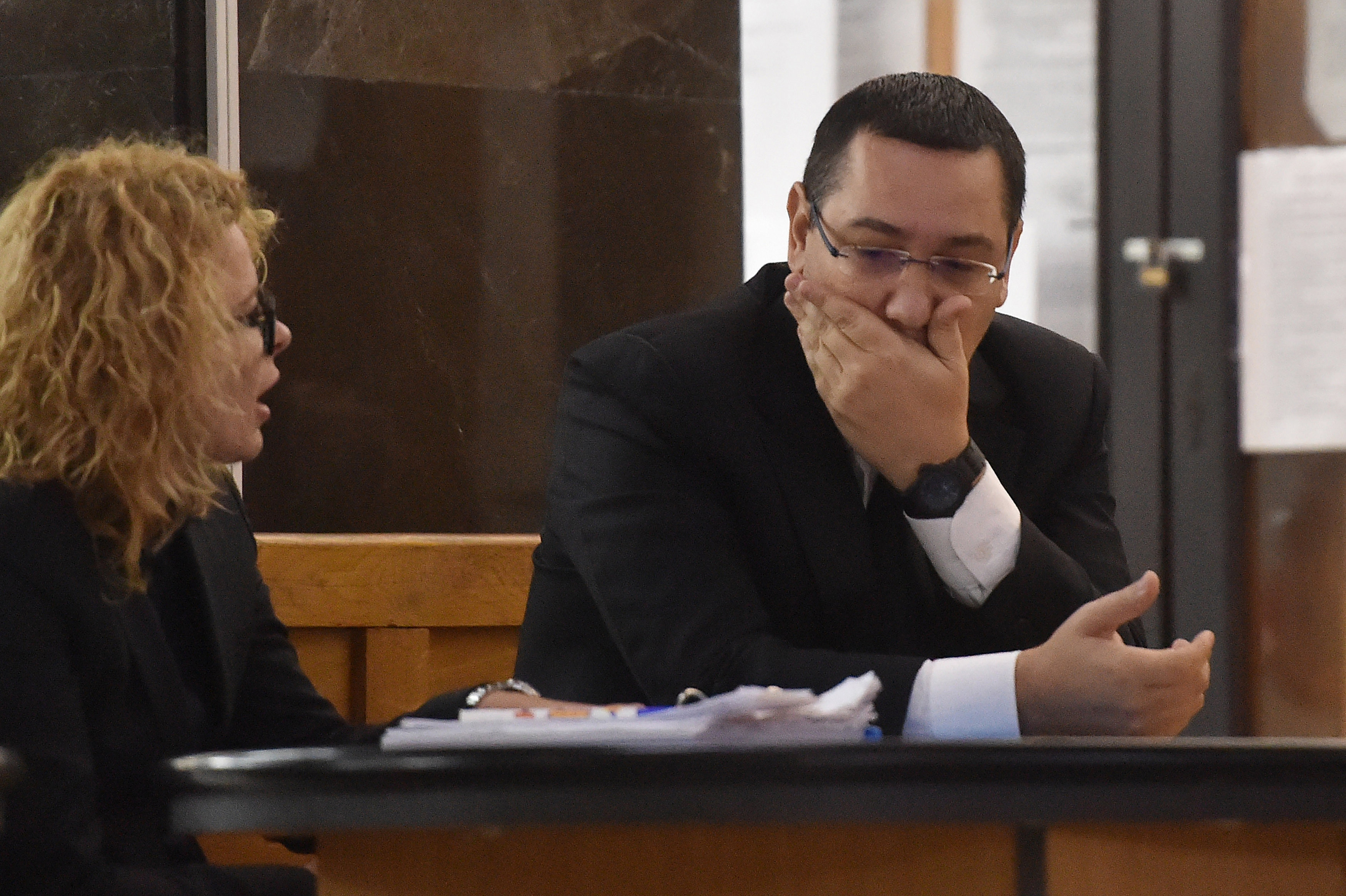 Ministrul Justitiei il va da in judecata pe Victor Ponta: "Ma face stalinista. Mai bate campii si cum ca as fi membru ISIS"