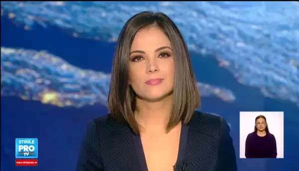 Imagini de senzatie suprinse pe plaja din Mamaia. Un pui de rechin a fost filmat la malul Marii Negre