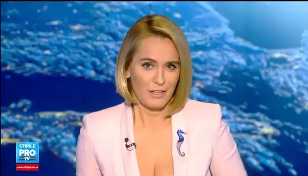 Sarbatorile au inceput la New York cu iluminarea bradului din Rockefeller Center, o traditie de peste sapte decenii