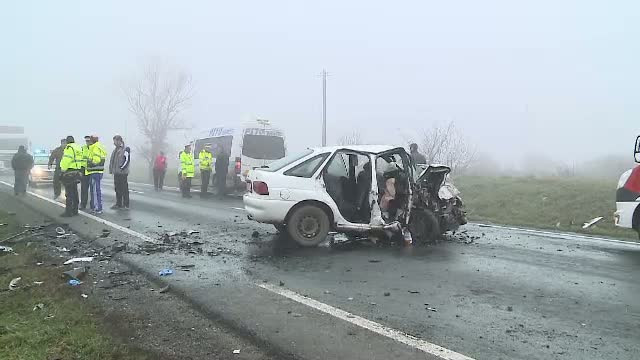 O tanara de 20 de ani a murit si alte 5 persoane au fost ranite, intr-un accident petrecut in Arad.Cine e vinovat de tragedie