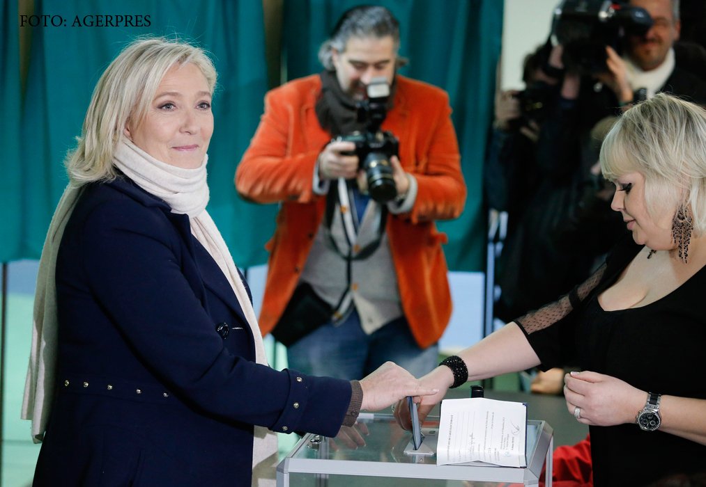Marine le Pen voteaza la alegerile regionale