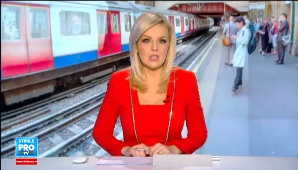 Act terorist la metroul din Londra. Un barbat a strigat aceasta este pentru Siria, apoi a injunghiat trei persoane