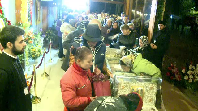 Initiativa care pune pe jar BOR. Remus Cernea cere impozitarea lumanarilor si obiectelor de cult vandute enoriasilor