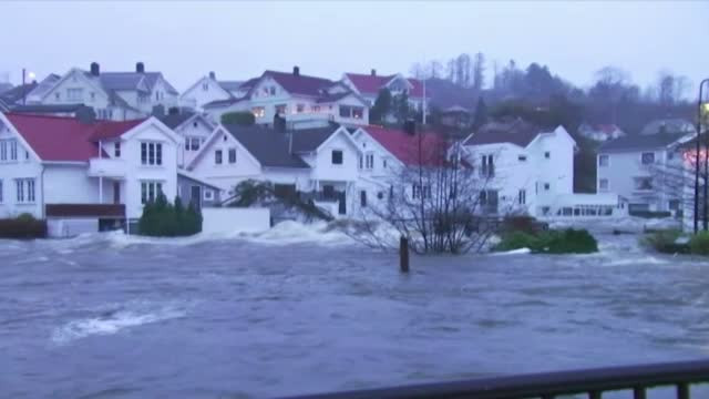 Inundatii fara precedent in ultimii 200 de ani in Norvegia. Furtuna Synne a devastat sud-vestul tarii