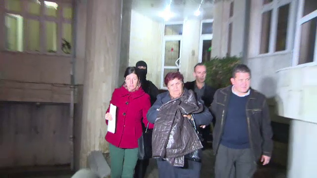 Gasca celor 9 primari din Gorj, acuzati de DNA ca s-au "specializat" in mita. Opt dintre ei au fost retinuti