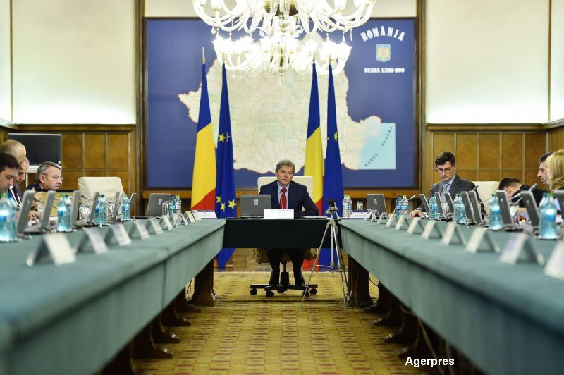 Guvernul a adoptat miercuri Bugetul pentru 2016. Intalnire a ministrilor cu ONG-uri si cetatenii de rand