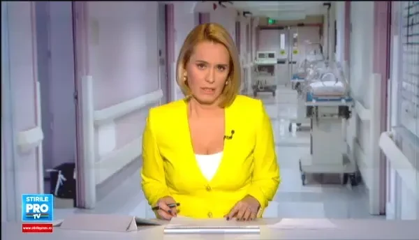 Cu un SMS puteti sa salvati un copil de orbire. Medicii au realizat prea tarziu ca Dragos s-a nascut cu retina dezlipita