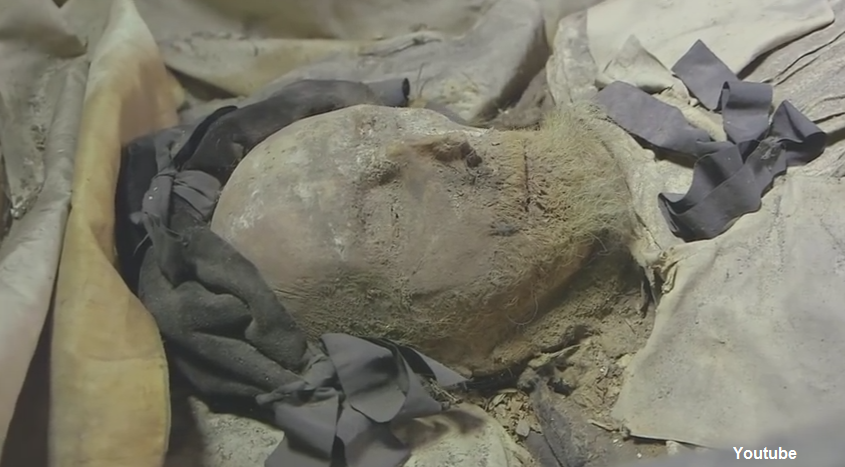 Trupul unui episcop, care a trait in urma cu 400 de ani, a uimit oamenii de stiinta. Ce au descoperit cand au deschis sicriul