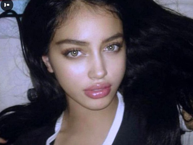 Justin Bieber, impresionat de frumusetea unei necunoscute. A aflat cu ajutorul fanilor cine este tanara misterioasa