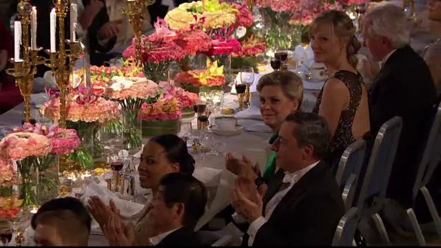 Castigatorii Nobel, intampinati cu fast in Olso si Stockholm. Familia regala a Suediei a organizat un banchet in cinstea lor