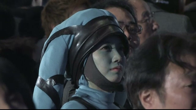 Isteria Star Wars a ajuns in Japonia. Sute de fani au infruntat frigul ca sa faca poze cu actorii din distributie
