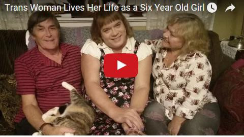 Un barbat, tata a sapte copii, s-a hotarat dupa 23 de ani de casnicie sa devina o fata de 6 ani: Ne distram. Coloram