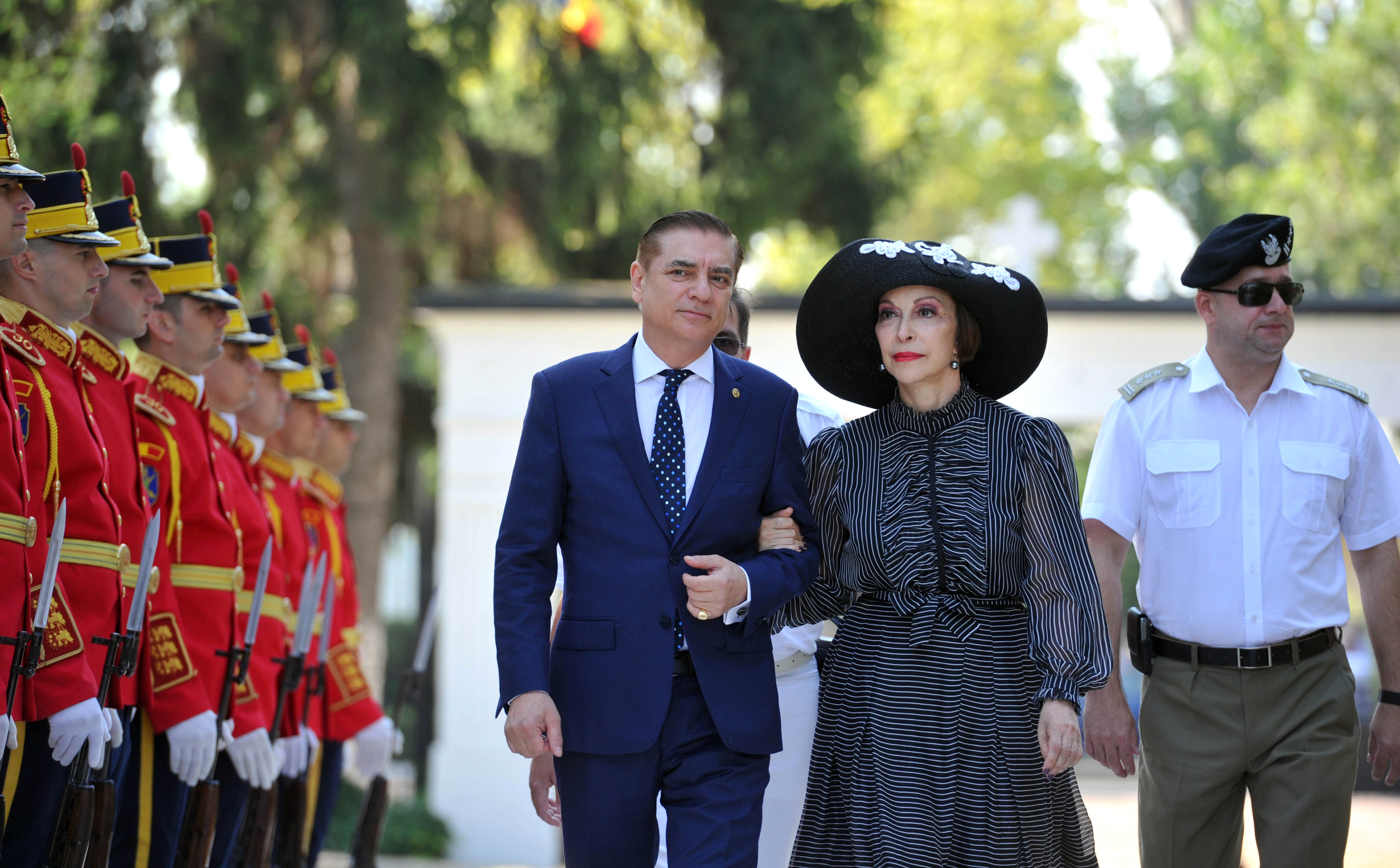 Prinţesa Lia şi fiul ei au fost nevoiţi să părăsească vila în locuiau. Imobilul ar fi fost vândut unui nou proprietar