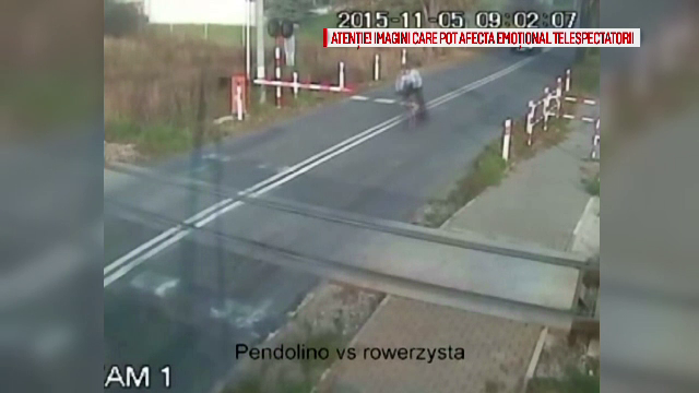 Un biciclist polonez si-a vazut moartea cu ochii. A scapat cu viata, dupa ce a fost lovit de un tren, insa nu si de amenda