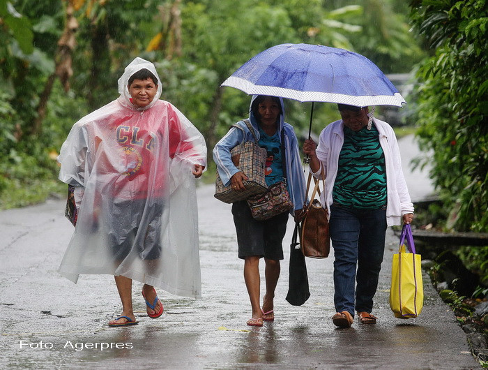 Vantul a atins 185 de km/h in Filipine, la venirea taifunului Melor. Peste 700.000 de oameni au fost evacuati. VIDEO