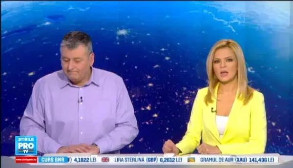 Scene violente la Campina. Mai multi barbati mascati au atacat un microbuz plin cu pasageri si l-au vandalizat