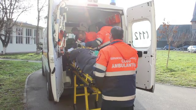 Explozie la un service auto din Salaj: un barbat de 36 de ani a suferit arsuri pe 40% din corp. De la ce a pornit deflagratia