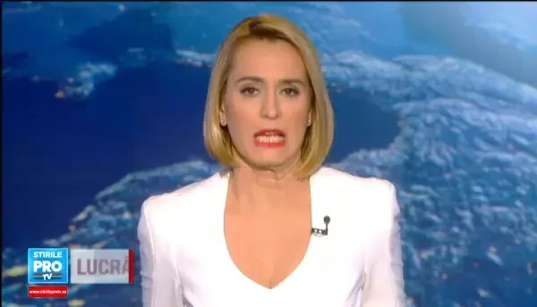 Romania devine o groapa imensa care ne va inghiti pe toti. Un barbat a murit dupa ce a cazut cu tot cu tractor intr-un sant