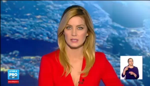 Un Ferrari a luat foc din senin in trafic. Cum au reactionat ceilalti soferi