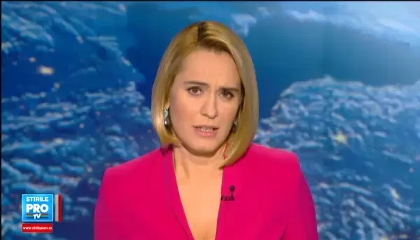 Statuia Fecioarei Maria care i-a speriat pe ploiesteni. Oribila, oribila, asta e bataie de joc. FOTO