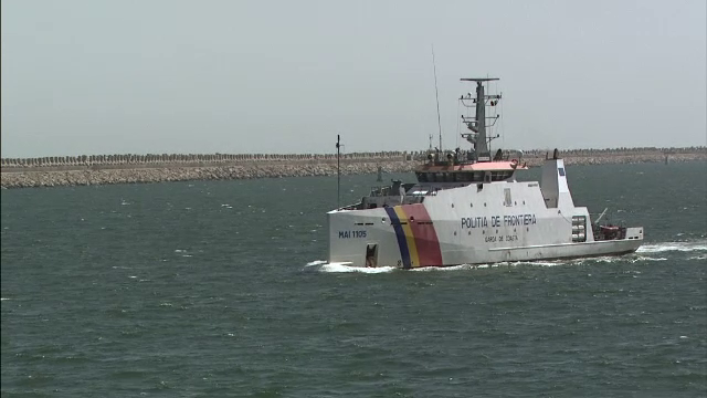 Operatiune spectaculoasa a Garzii de Coasta in Marea Neagra. Politistii au retinut un fugar roman, cautat de o luna