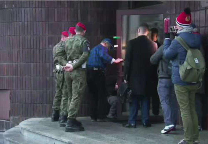 raid NATO centru Varsovia