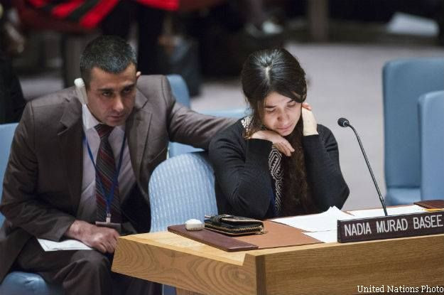 "M-au violat pana am lesinat". Chinurile groaznice la care a fost supusa o tanara de 21 de ani, rapita de jihadisti