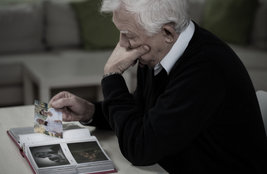 Un vaduv a lansat un apel disperat impotriva singuratatii, in apropierea Craciunului. Ce a urmat e de-a dreptul emotionant