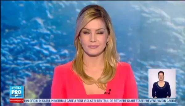 Mos Craciun a sosit vineri seara la Targoviste, calare pe un ren urias. Ce cadouri le-a impartit copiilor