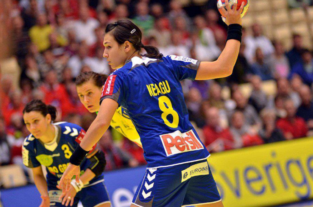 Cristina Neagu si Gonzalo Perez Moreno, numiti de EHF jucatorii lunii aprilie in Liga Campionilor
