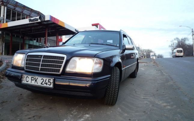 Anuntul de vanzare pus de un tanar din Republica Moldova. "Are si aer conditionat, sa nu innebuniti vara de caldura"