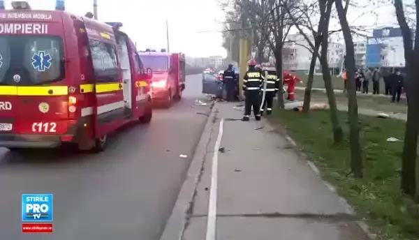 Accident mortal in Constanta: un barbat a intrat cu masina intr-un stalp de beton. VIDEO