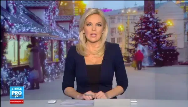 Pentru a se pregati de Sarbatori, Mos Craciun si spiridusii sai s-au antrenat la cursa Santa Run. Este in forma maxima!