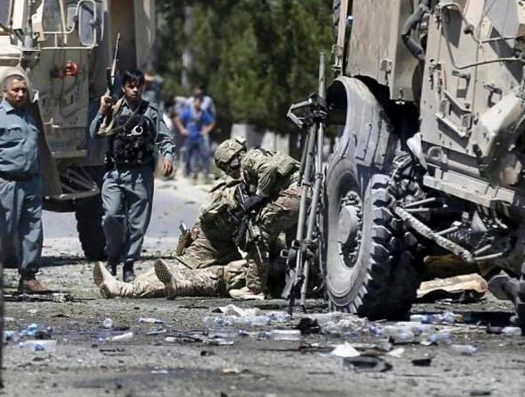 Cel putin trei soldati NATO, ucisi intr-un atentat sinucigas al talibanilor in Afganistan