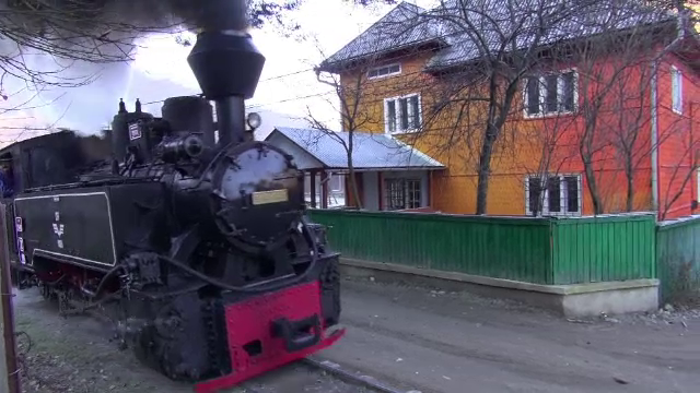 Sarbatorile vazute prin geamul batranei Mocanite. Cat costa o plimbare de 4 ore intr-o zona-magnet pentru turistii straini