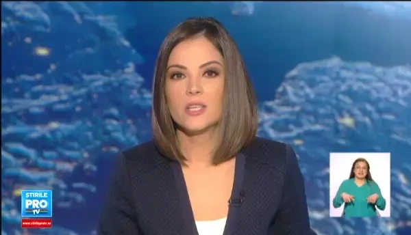 Animalele de la Gradina Zoologica din Ploiesti au primit cadouri de la ajutoarele Mosului. Copiii, fascinati de cei 3 reni