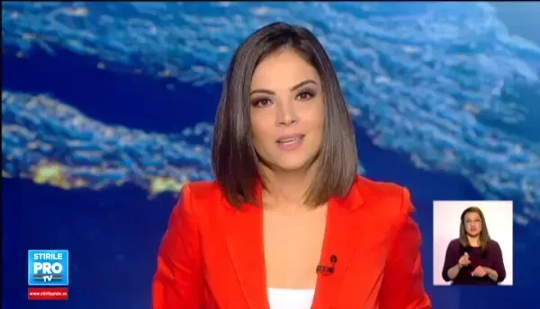 Quentin Tarantino are stea pe Bulevardul Celebritatilor. Ma asteptam sa-mi puna steaua mai ...la margine