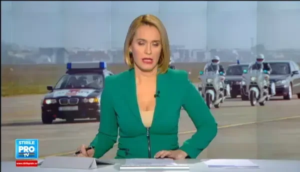 Curiosul caz al coloanei lui Gabriel Oprea. Legea care le da gratis girofar sefilor de partide parlamentare a fost votata